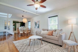 108 E Flora St in Tampa, FL - Building Photo