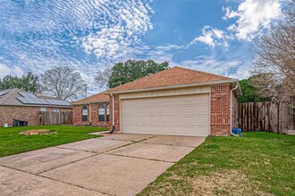 19614 Hunt Lake Ln in Houston, TX - Building Photo - Building Photo