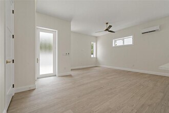 1348 San Christopher Dr in Dunedin, FL - Building Photo - Building Photo