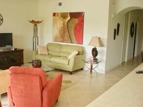 10295 Heritage Bay Blvd-Unit -927 in Naples, FL - Foto de edificio - Building Photo