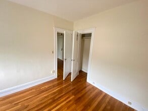 1156 Commonwealth Ave, Unit 34 in Boston, MA - Foto de edificio - Building Photo