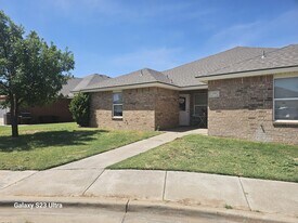 531 N Clinton Ave in Lubbock, TX - Building Photo
