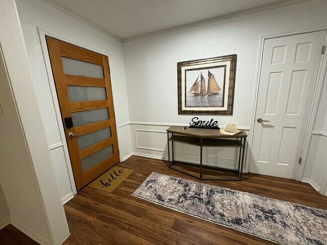 17211 Rolling Creek Dr in Houston, TX - Building Photo - Building Photo