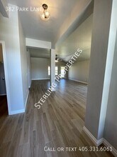 382 Park Ln in Harrah, OK - Building Photo - Building Photo