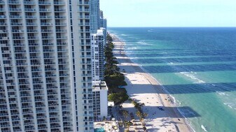 16699 Collins Ave, Unit 3009 in Sunny Isles Beach, FL - Building Photo