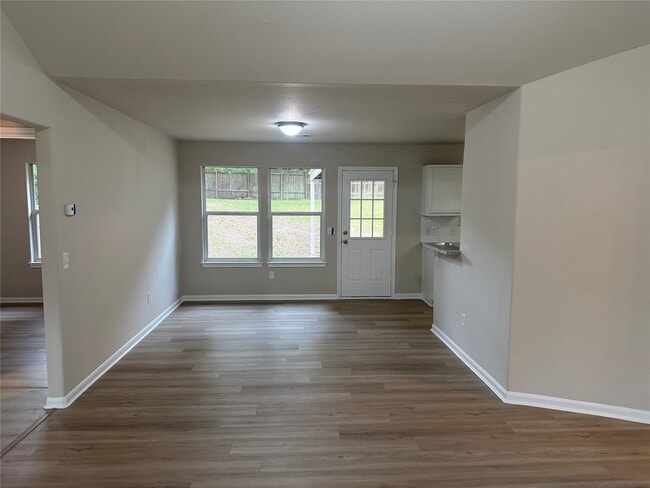 property at 174 E Sunset Dr