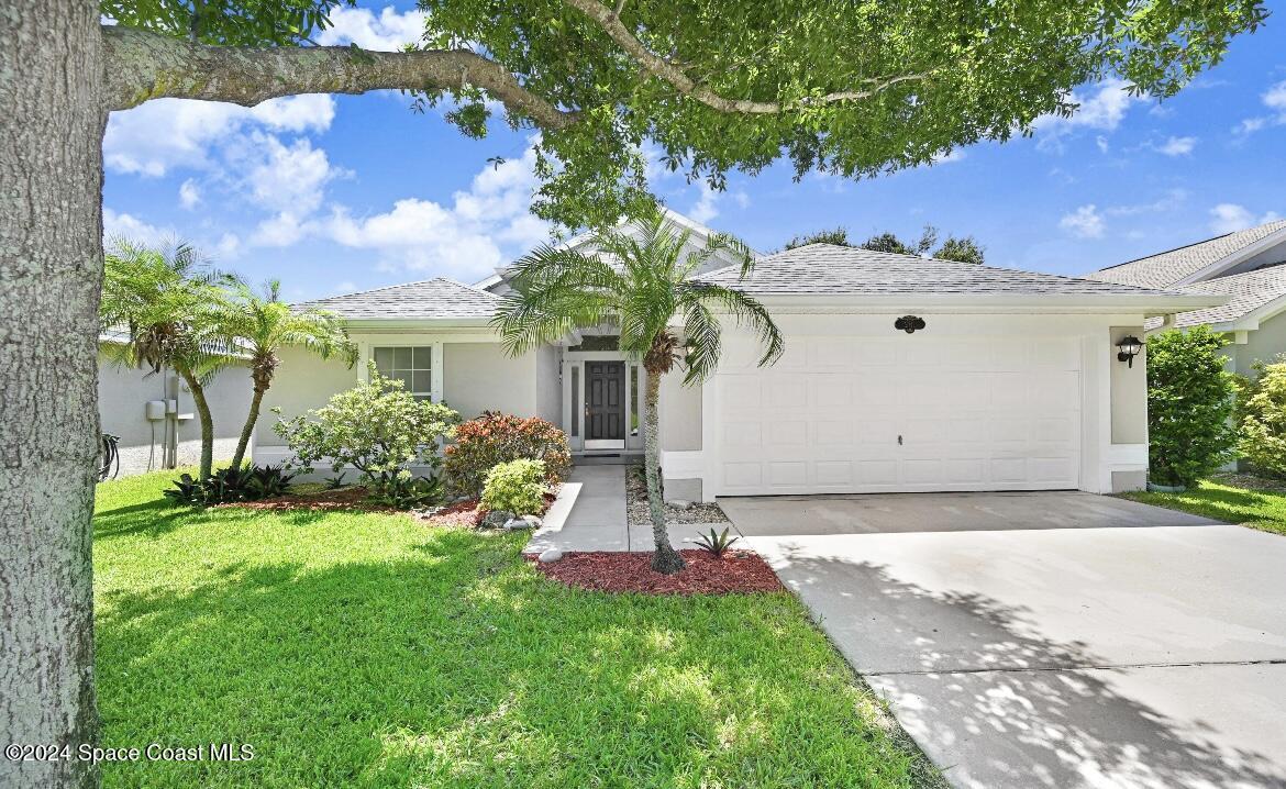 2711 Stratford Pointe Dr in West Melbourne, FL - Building Photo