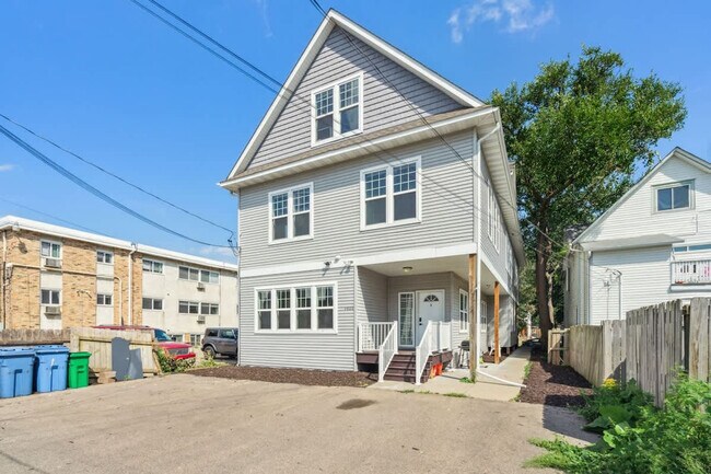 2808 Colfax Ave South in Minneapolis, MN - Building Photo - Building Photo