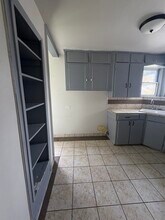 210 Claremont Ave, Unit 210 Claremont in San Antonio, TX - Building Photo - Building Photo