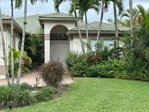 4644 Windward Cove Ln in Wellington, FL - Building Photo - Building Photo