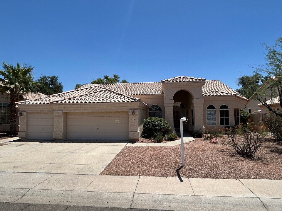 11109 W Amelia Ave in Avondale, AZ - Foto de edificio