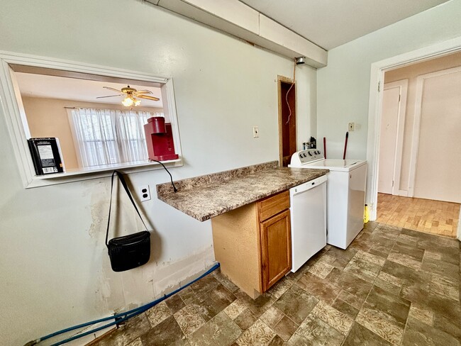 765 Mitchell St in Fredericton, NB - Building Photo - Building Photo