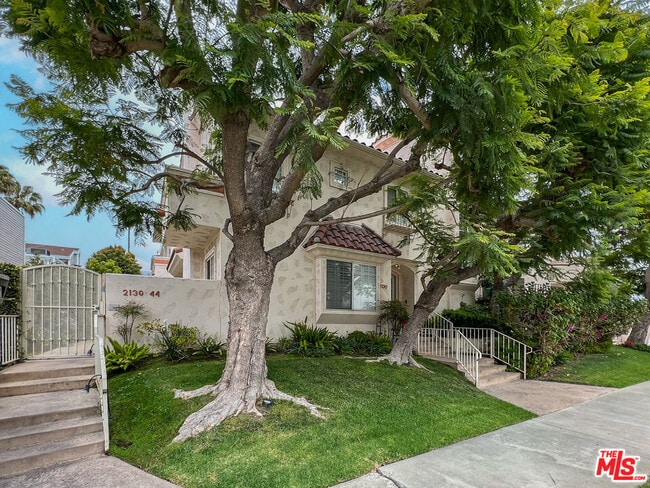 2138 Federal Ave in Los Angeles, CA - Building Photo - Building Photo