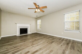 3880 Golfe Links Dr in Snellville, GA - Building Photo - Building Photo