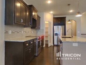 6618 NW 104th Terrace in Kansas City, MO - Building Photo - Building Photo