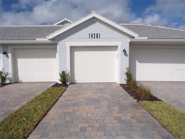 property at 14261 Heritage Landing Blvd