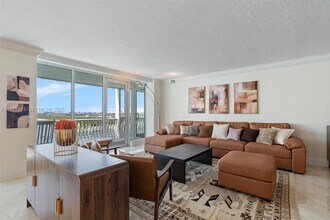 2200 S Ocean Ln in Fort Lauderdale, FL - Building Photo - Building Photo