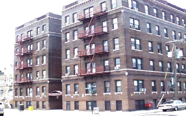 Union Court Condominions in Union City, NJ - Building Photo - Building Photo