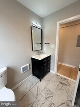 258 Haverford Ave in Narberth, PA - Foto de edificio - Building Photo