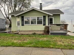 1452 E Logan St in Decatur, IL - Building Photo - Building Photo
