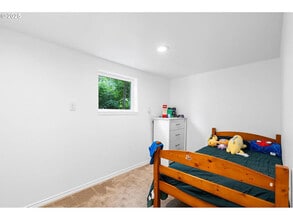 203 Williams Finney Rd in Kelso, WA - Building Photo - Building Photo