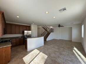 920 Baronet Dr in Las Vegas, NV - Foto de edificio - Building Photo