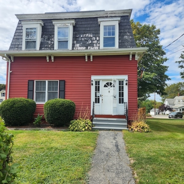 21 Lincoln St, Unit 2 in Spencer, MA - Foto de edificio