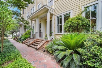 718 Tattnall St in Savannah, GA - Building Photo - Building Photo