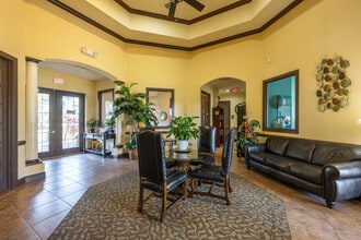 VICTORIA GARDENS APARTMENTS in Port Orange, FL - Building Photo - Interior Photo