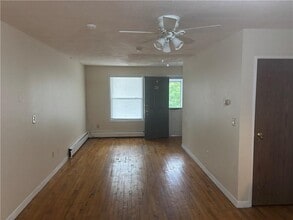 444 Woodward Rd in North Providence, RI - Building Photo - Building Photo