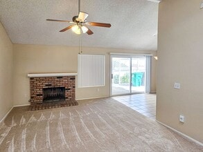 7093 Deerhurst Ct in San Diego, CA - Building Photo - Building Photo