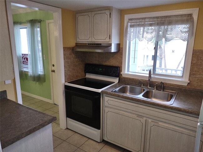 1566 Pleasant Rd in Bradenton, FL - Building Photo - Building Photo