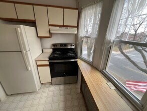 156 Columbus Ave, Unit 2nd Floor in Havertown, PA - Building Photo - Building Photo