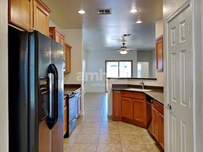 11119 E Serafina Ave in Mesa, AZ - Building Photo - Building Photo