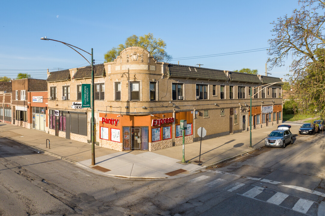 9200 S Cottage Grove Ave in Chicago, IL - Foto de edificio