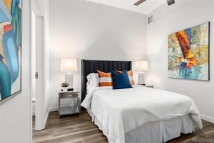 3100 Huron St, Unit 3Q in Denver, CO - Building Photo