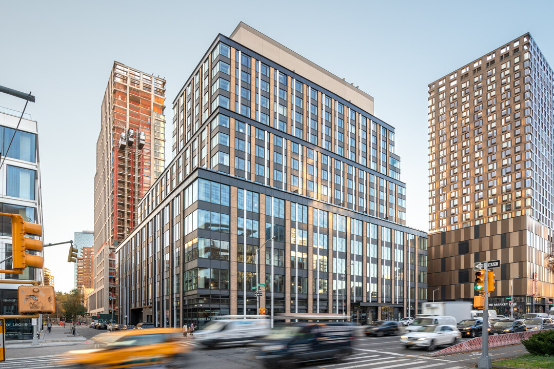 One Essex Crossing in New York, NY - Building Photo