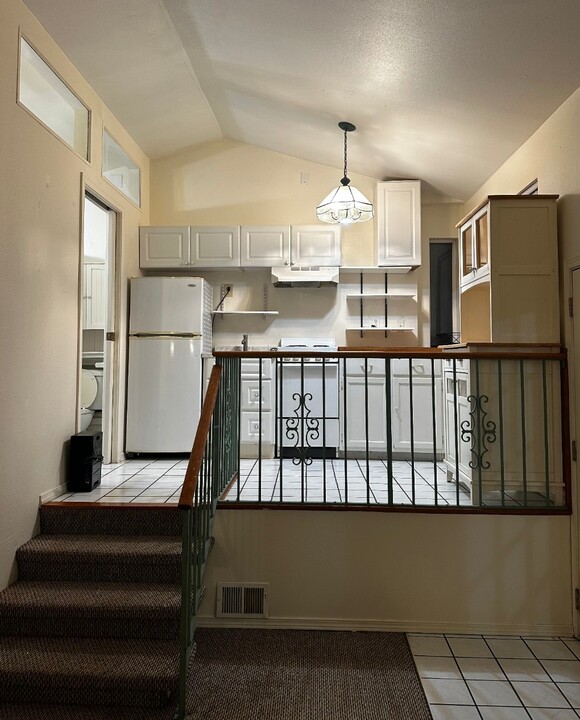14509 8th Ave SW, Unit 14509 in Burien, WA - Building Photo