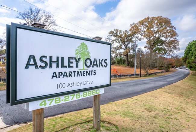 Ashley Oaks Apartments in Perry, GA - Foto de edificio - Building Photo