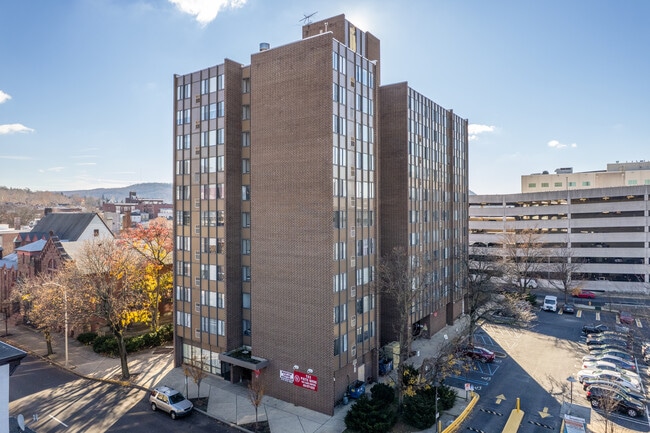 Berkshire Towers in Reading, PA - Building Photo - Building Photo