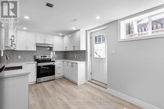 45 Hayward Crescent in Guelph, ON - Building Photo - Building Photo