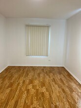 408 W Inverrary Ln in Deerfield, IL - Foto de edificio - Building Photo