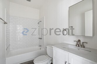 1513 W 12th Pl in Los Angeles, CA - Building Photo - Building Photo