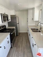 335 Cedar Ave in Long Beach, CA - Building Photo - Building Photo