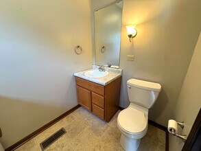 630 S Main St in Naperville, IL - Building Photo - Building Photo