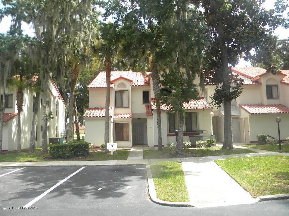 1003 Country Club Dr in Titusville, FL - Building Photo