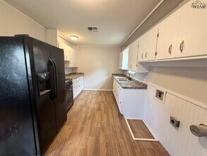 3151 Lela Ln in Wichita Falls, TX - Building Photo - Building Photo