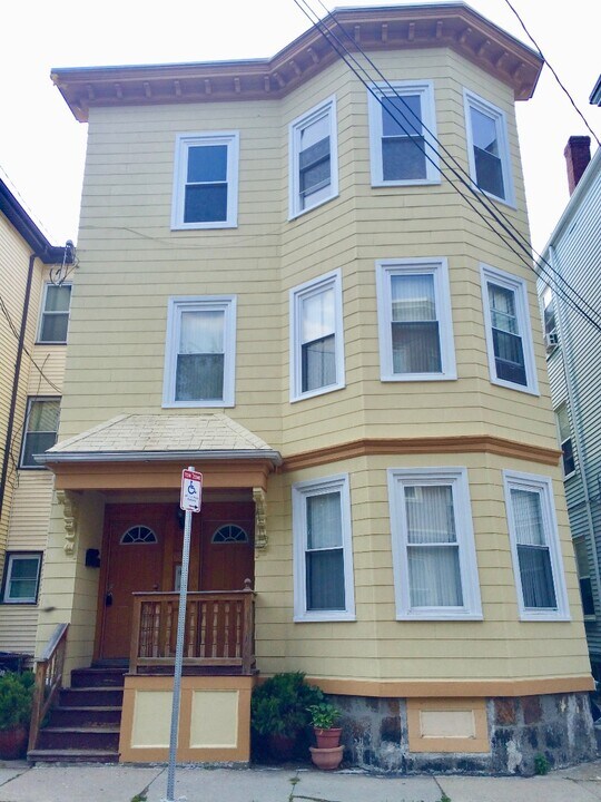 5 Spring Garden St, Unit 2 in Boston, MA - Building Photo