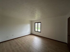 7736 Betsy Ross Cir in Dayton, OH - Building Photo - Building Photo
