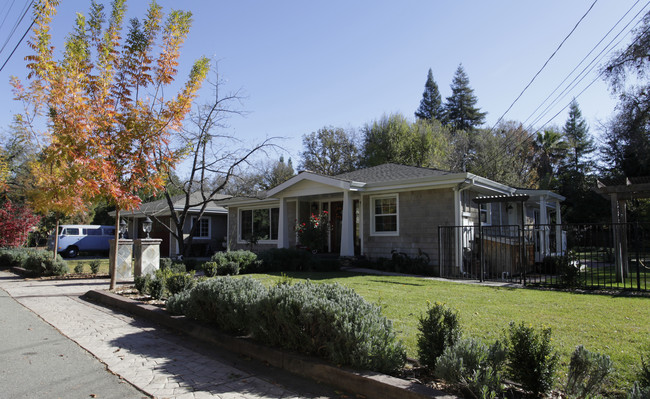 1425 Cedar Ln in Alamo, CA - Building Photo - Building Photo